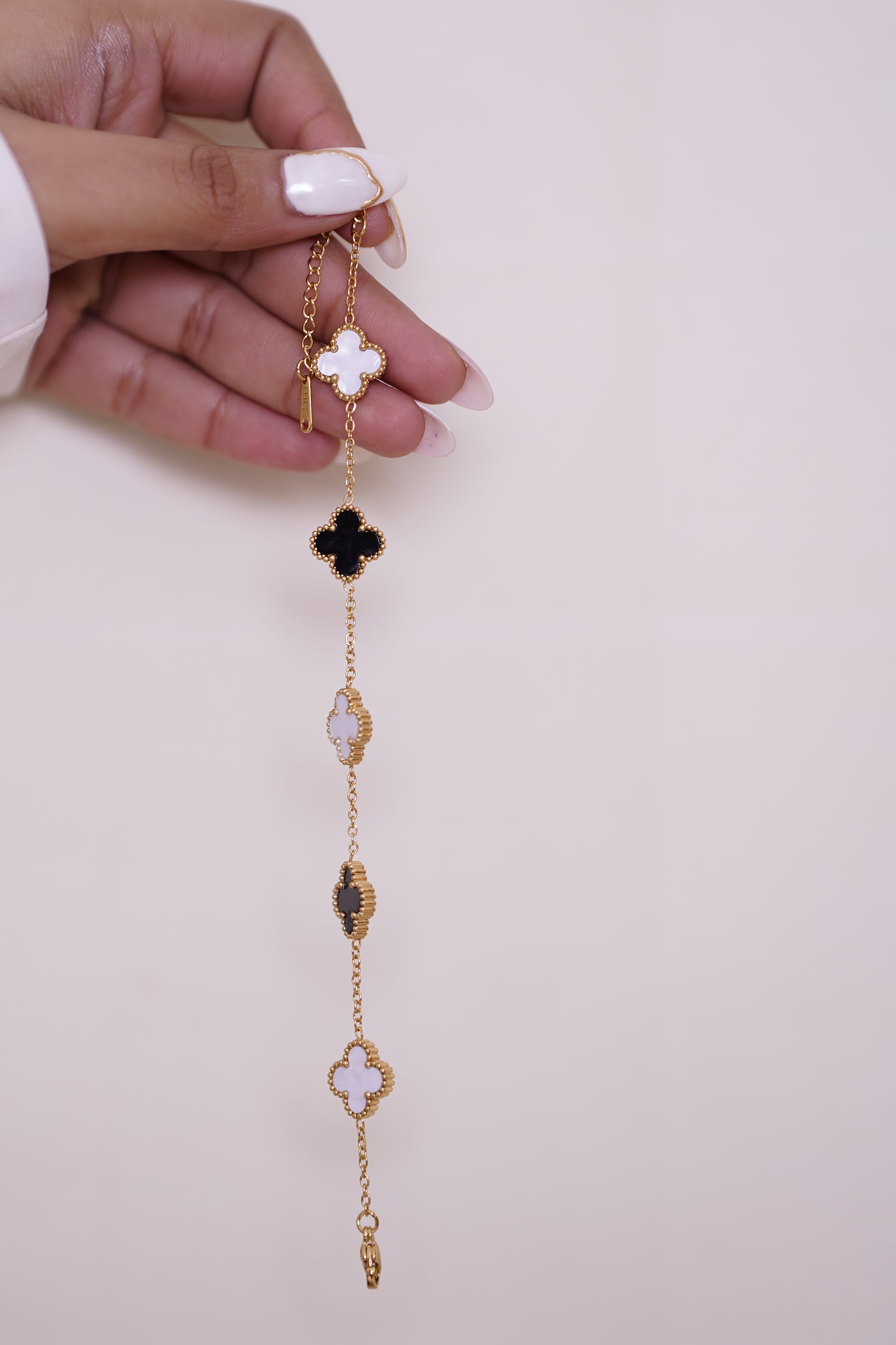 Monochrome Clover Bracelet