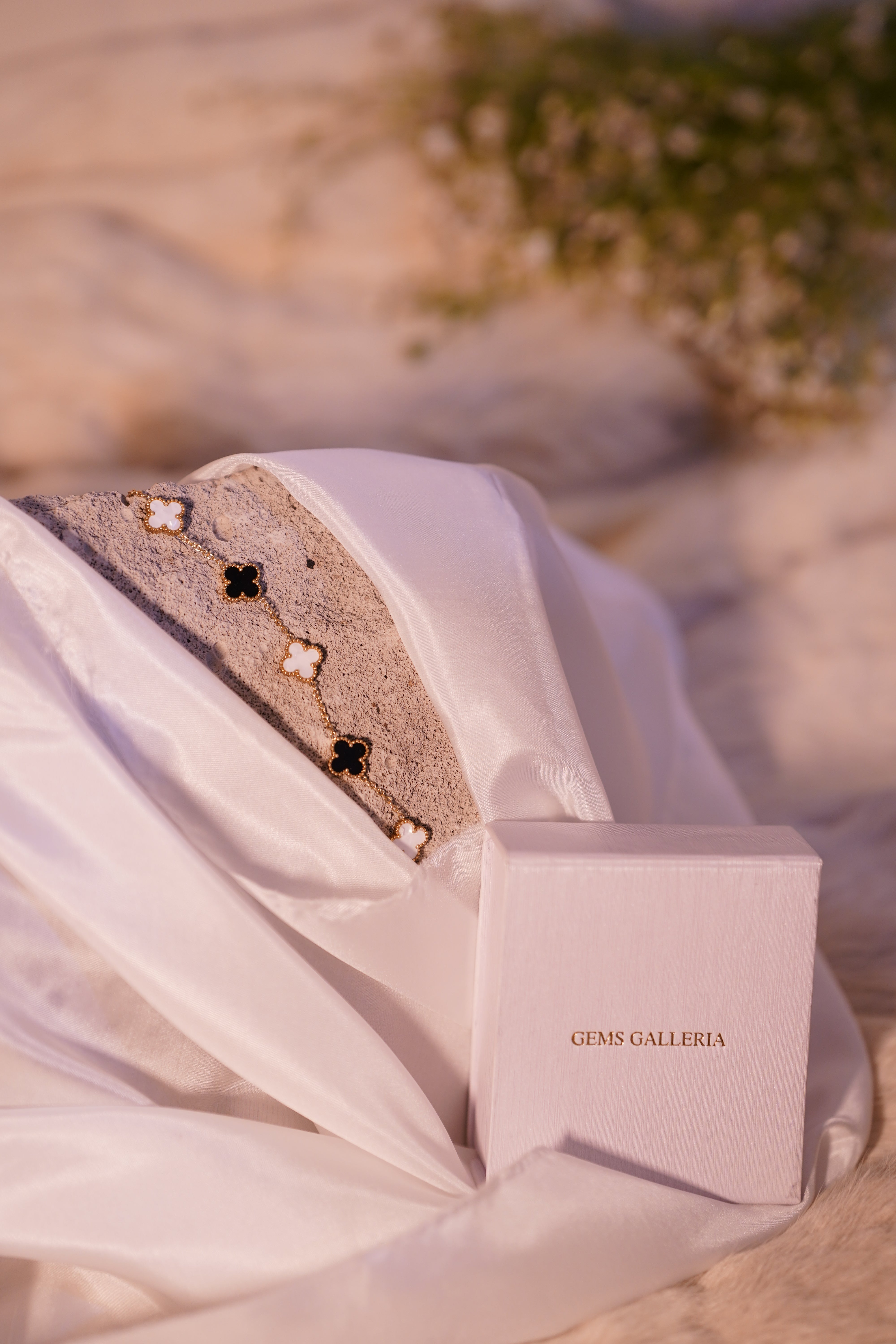 Monochrome Clover Bracelet