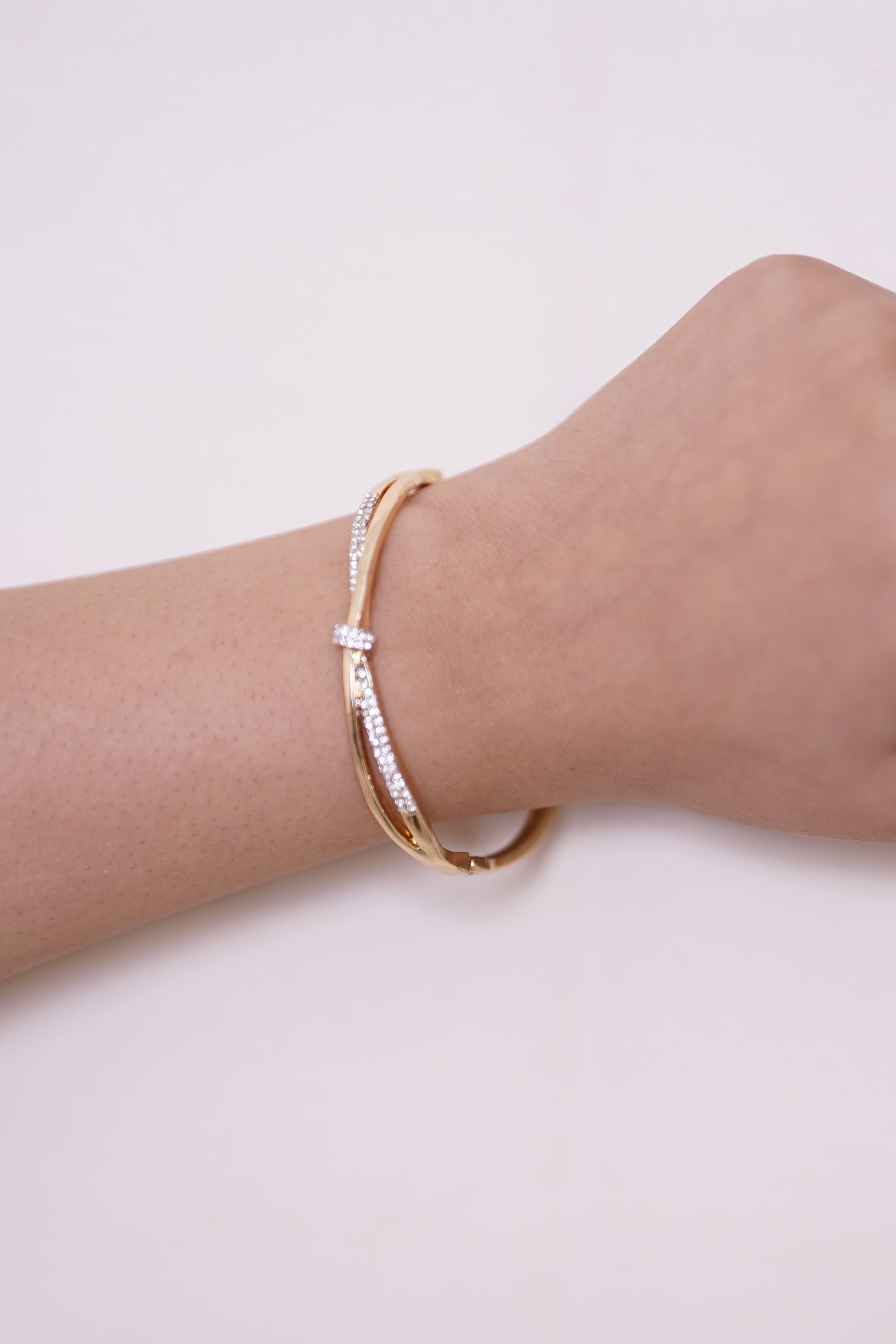 Lumière Curve Cuff